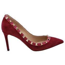 Valentino Garavani Rockstud High Heel Pointed Pumps in Red Suede Red