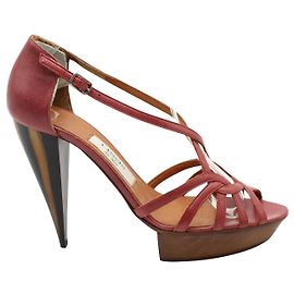 Lanvin Rouge Leder verwobene High Heels Rot