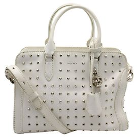 Alexander Mcqueen Borsa lucchetto teschio con borchie bianche Bianco