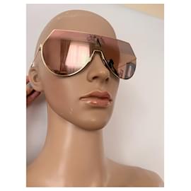 Fendi-Sunglasses-Golden,Gold hardware