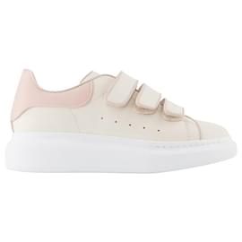 Alexander Mcqueen-Oversized Sneakers - Alexander Mcqueen - Cream - Leather-Beige