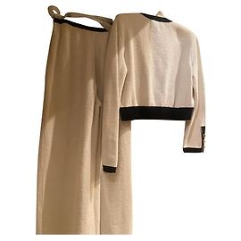 Chanel Conjunto cardigã e calça Bege