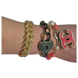 Bracelet Chanel CC logo perles multicolore Multicolore
