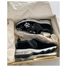 Fendi-Sneakers-Black