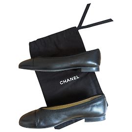 Chanel Ballet flats Black