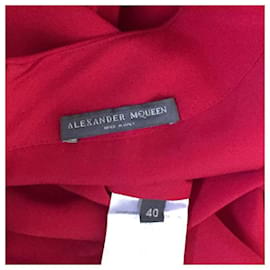 Alexander Mcqueen-Alexander McQueen dress in red with cut sleeves & flared skirt-Red