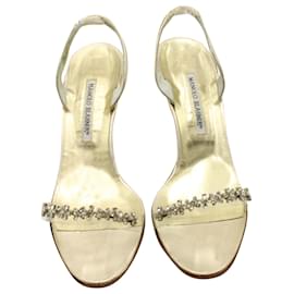 Manolo Blahnik-Manolo Blahnik Crystal-Embellished Sandals in Gold Leather-Golden,Metallic