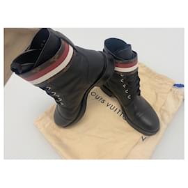 Louis Vuitton-Louis Vuitton Ranger Flat Ankle Boots-Black