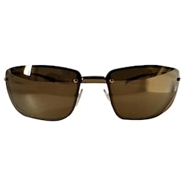 Gucci-Golden metal sunglasses-Gold hardware