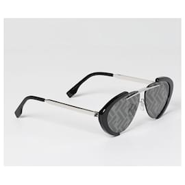 Fendi-Sunglasses-Black