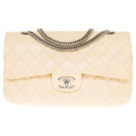 Chanel-Sac Chanel Timeless/Classic in Beige Leather - 121252969-Beige