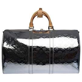 Louis Vuitton-Bolsa Keepall LOUIS VUITTON em couro prateado - 100226-Prata