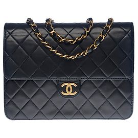 CHANEL CLASSIC BAG BOLSA TRANSVERSAL EM COURO PRETO ACOLCHOADO DE CORDEIRO -100519 Preto