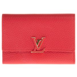 LOUIS VUITTON CAPUCINES COMPACT WALLET IN SCARLET RED TAURILLON LEATHER Other