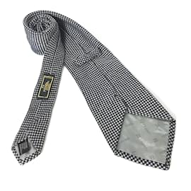 Fendi-Fendi-Black