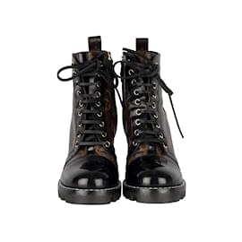 Héritage leather boots Louis Vuitton Black size 38 EU in Leather