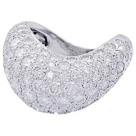 Bague Fred, "Mouvementée", or blanc, diamants. Autre