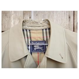 Burberry-Tamanho impermeável Burberry vintage 48-Bege