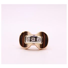 Autre Marque Yellow gold ring 750%o trilogy of diamonds Gold hardware