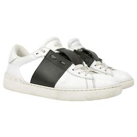 Valentino Garavani Open Sneakers (T39) White
