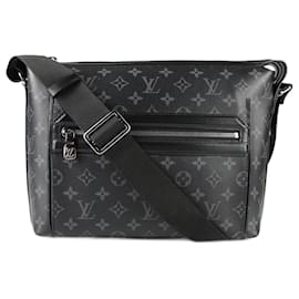 Louis Vuitton-LOUIS VUITTON  Bags T.  Leather-Black