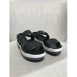 Fendi-FENDI  Sandals T.eu 38 Leather-Black