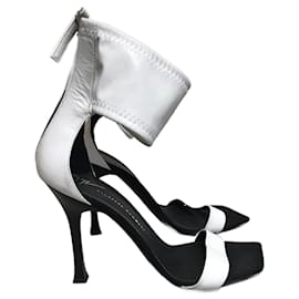 Giuseppe Zanotti-GIUSEPPE ZANOTTI Sandalias T.UE 37.5 cuero-Blanco