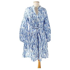 120% LINO Kleider Blau