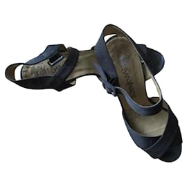 Yves Saint Laurent-Black rep sandals, 37,5.-Black