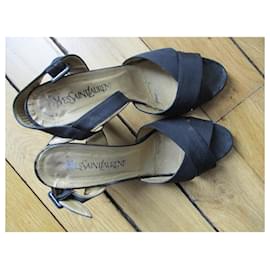 Yves Saint Laurent-Black rep sandals, 37,5.-Black