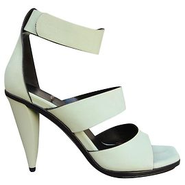 Balenciaga p sandals 37,5 New condition Light green