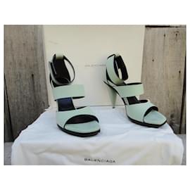 Balenciaga-Balenciaga p sandals 37,5 New condition-Light green
