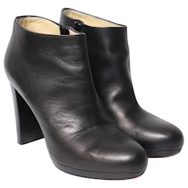 Christian Louboutin-Christian Louboutin Ankle Boots in Black Calfskin Leather-Black