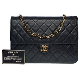 Chanel bolsa de ombro clássica em couro acolchoado preto -101152 Preto