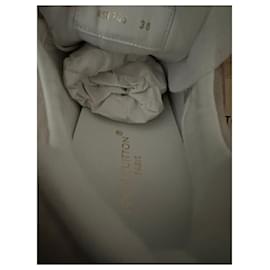 Louis Vuitton-Fugir-Branco