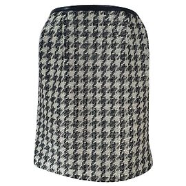 Strenesse Houndstooth Wool Skirt Multiple colors