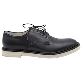 Gucci-Gucci Lace-Up Derby Shoes in Black Leather-Black