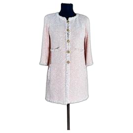 Chanel-Chaqueta de tweed con botones joya-Rosa