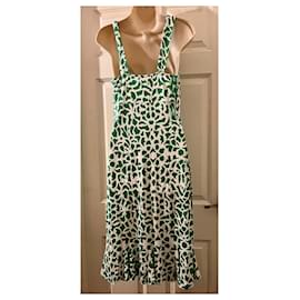 Diane Von Furstenberg-DvF Vintage Cathy Kleid aus Seidenjersey, Mosaik-Blumenmuster-Weiß,Grün
