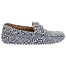 Mocassim Tod's com estampa geométrica em couro azul e branco Outro