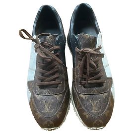 Baskets Louis Vuitton Run Away en cuir marron Marron