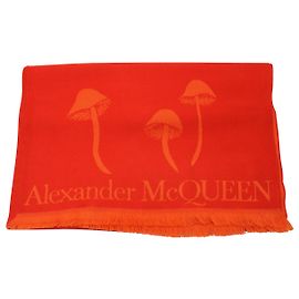 Bufanda rectangular de lana roja con calavera de Alexander McQueen Roja