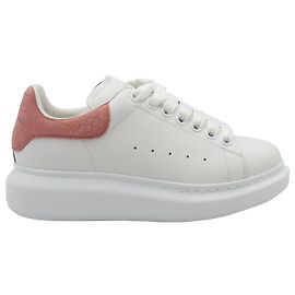 Alexander McQueen Baskets Oversize Croc Embossed en Cuir Blanc Blanc