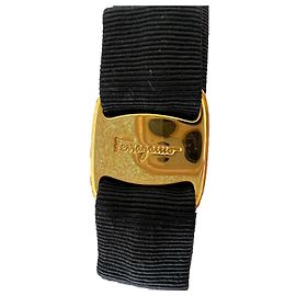 Fermacapelli con fiocco Salvatore Ferragamo “Vara”. Nero D'oro