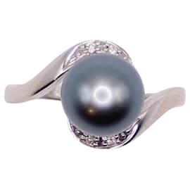 Autre Marque-white gold ring 750%o with Tahitian pearl and diamonds-Silver hardware