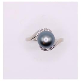 Autre Marque-white gold ring 750%o with Tahitian pearl and diamonds-Silver hardware