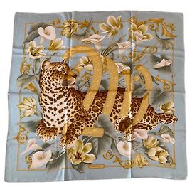 Sciarpa di seta Salvatore Ferragamo D'oro Blu chiaro