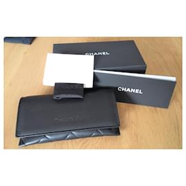 Chanel-New - CHANEL soft padded glasses case-Black