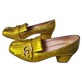 Sapatos amarelos Gucci Marmont Amarelo