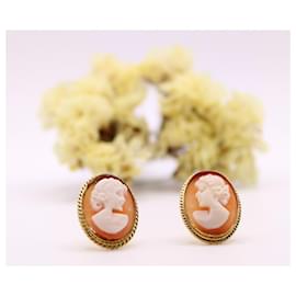 Autre Marque-Yellow gold earrings 750%bone cameos-Gold hardware
